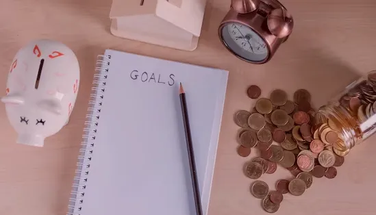 How to Set Long-Term Financial Goals [with Examples]